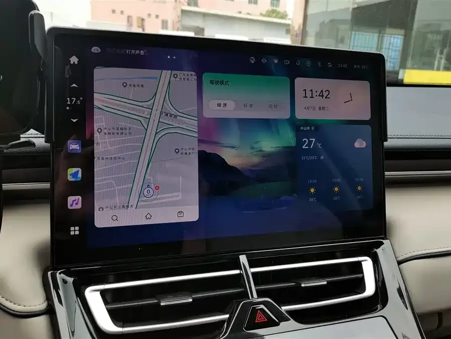 WEY Mocha Wei Mocha 2021 2.0T 2WD Special Edition 2022 — миниатюра 4