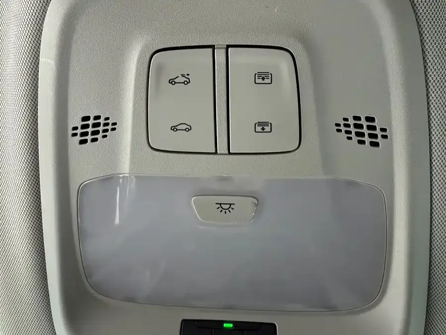 Chevrolet Volando Volando 2020 Mild Hybrid Redline 530T Automatic Enjoyment Edition (5+2 Model) 2022 — миниатюра 5