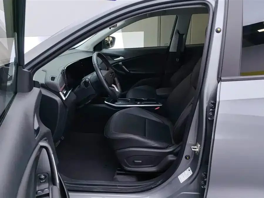 Chevrolet Trax Crossover Chuangku 2022 Chuangku RS 1.5T CVT Cool Pro 2023 — миниатюра 3
