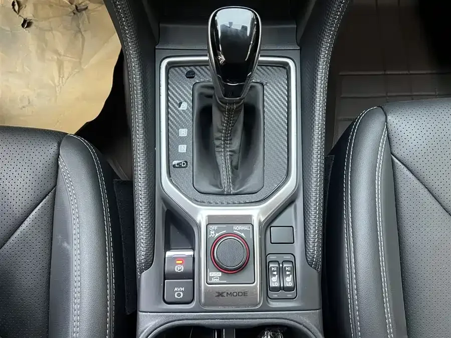 Subaru Forester Forester 2022 2.0i AWD Luxury Edition EyeSight 2022 — миниатюра 5