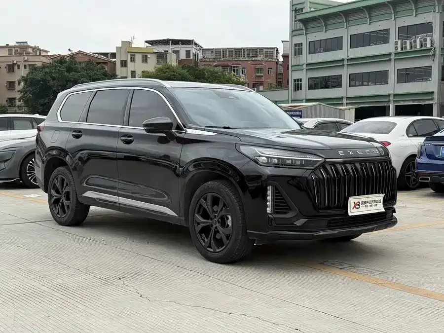 Exeed VX Xingtu Lanyue 2024 Explorer Edition 400T 4WD Starlight 7-seater 2024 — миниатюра 3