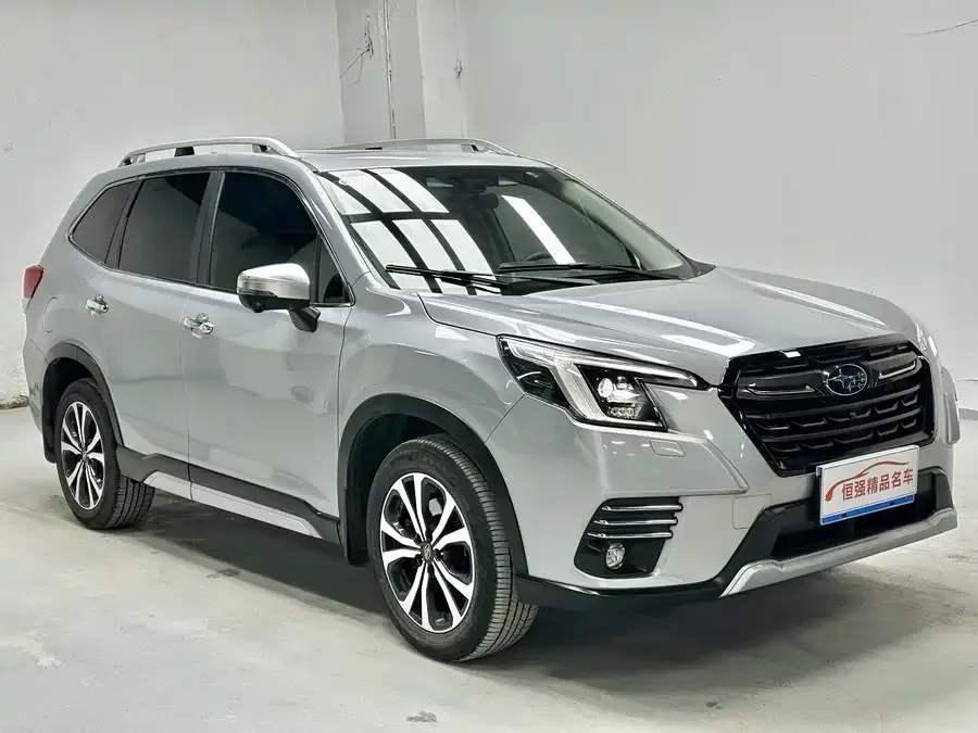 Subaru Forester 2022 Forester 2.0i AWD Ultimate Edition EyeSight 2022 — миниатюра 3