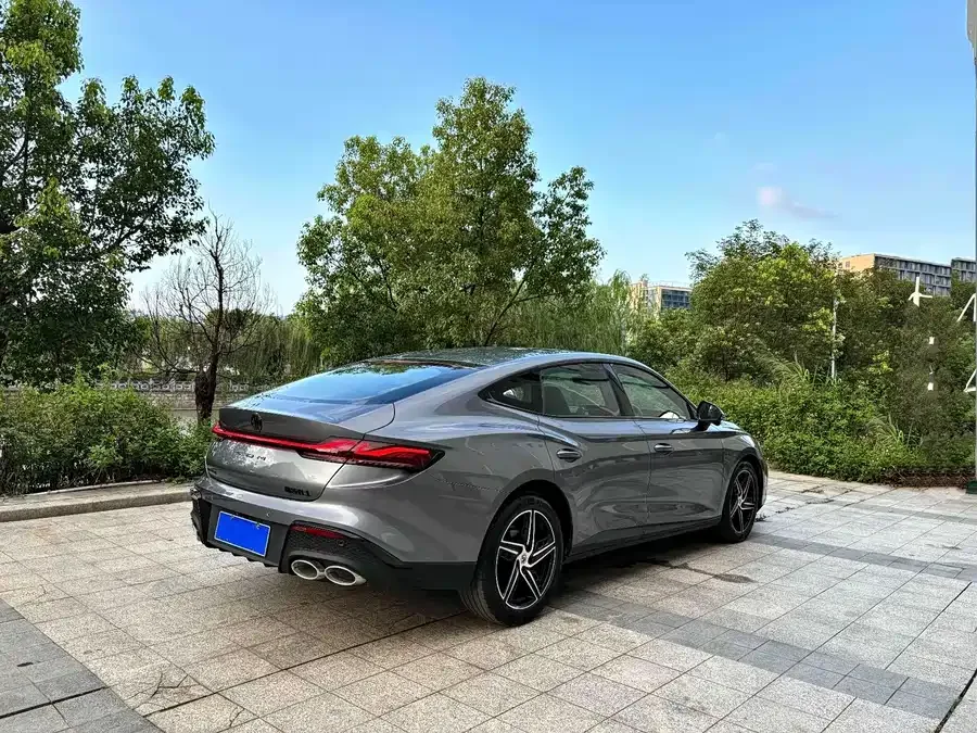 MG 7 MG7 2023 1.5T DCT Luxury Edition 2023 — миниатюра 2