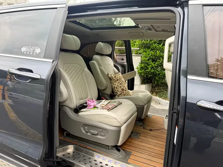 Hyundai Custo Kustu 2021 270TGDi Premium Edition LUX 2022 — миниатюра 5