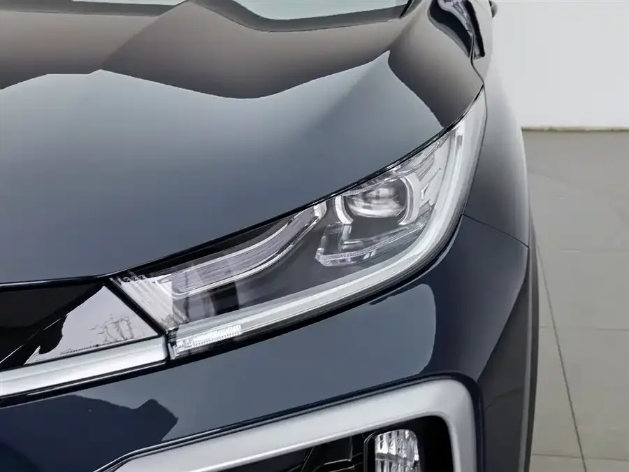 Exeed TXL Xingtu Lingyun 2025 400T 4WD International Edition 2024 — миниатюра 4