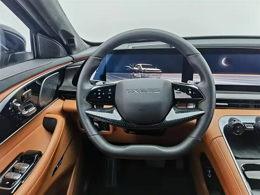 Exeed TXL Xingtu Lingyun 2025 400T 4WD International Edition 2024 — миниатюра 5