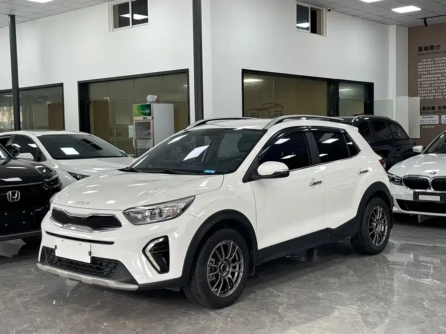 Kia KX1 Yipao 2021 1.4L automatic fun version 2022 — фото 1, купить с доставкой в Москву
