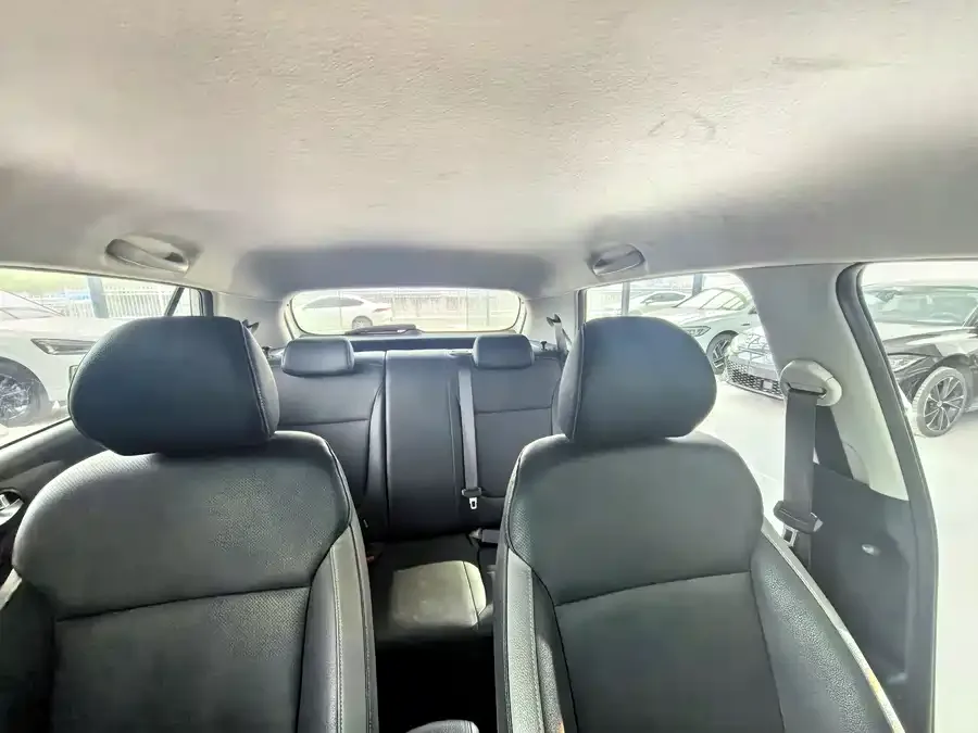Kia KX1 Yipao 2021 1.4L automatic fun version 2022 — миниатюра 5