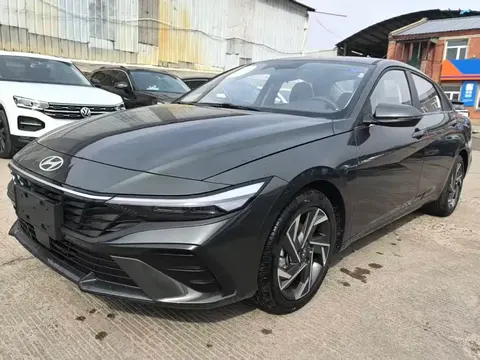 Hyundai Elantra 2025 купить в Москве