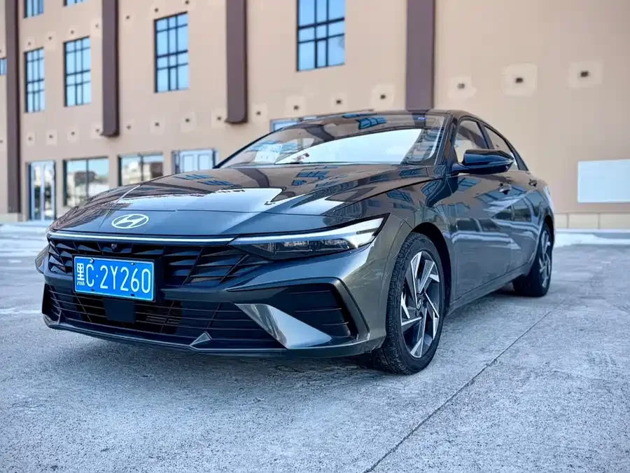 Hyundai Elantra Elantra 2023 1.5L CVT TOP Flagship Edition 2023 — фото 1, купить с доставкой в Москву