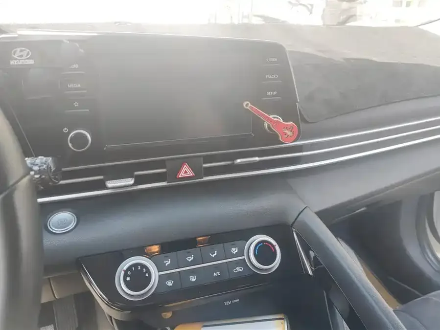 Hyundai Elantra Elantra 2022 1.5L CVT GLX Elite Edition 2023 — миниатюра 4