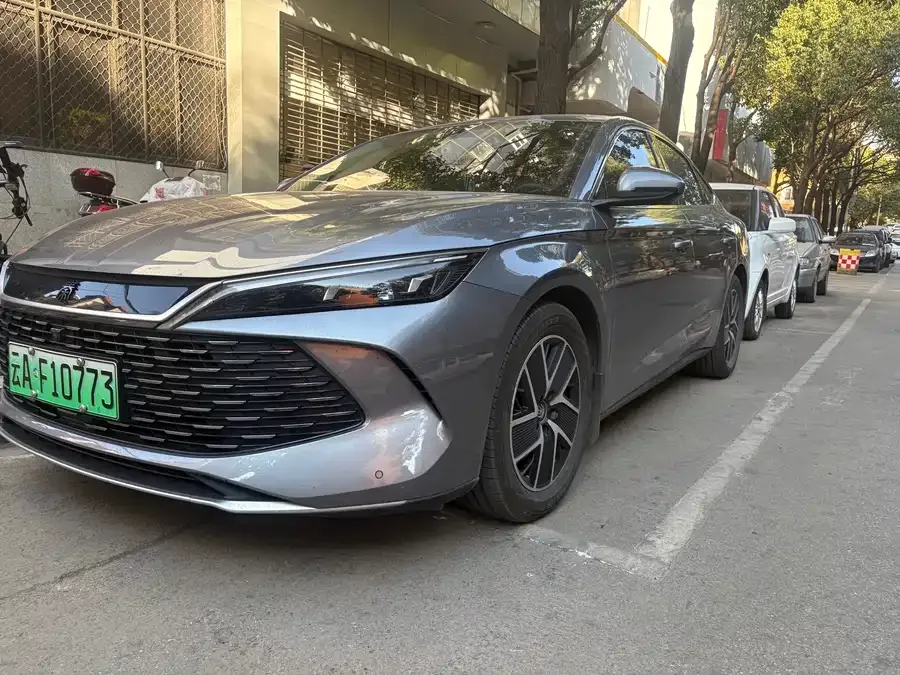 BYD Qin L Qin L 2024 DM-i 80KM Beyond Edition 2024 — фото 1, купить с доставкой в Москву