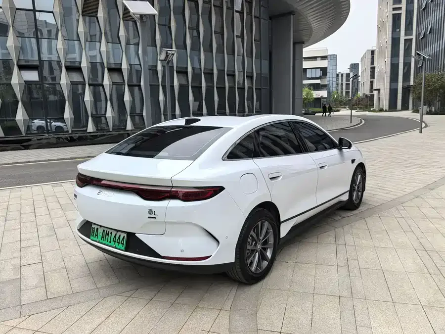 BYD Qin L Qin L 2025 EV 545KM Excellence Edition 2025 — миниатюра 2