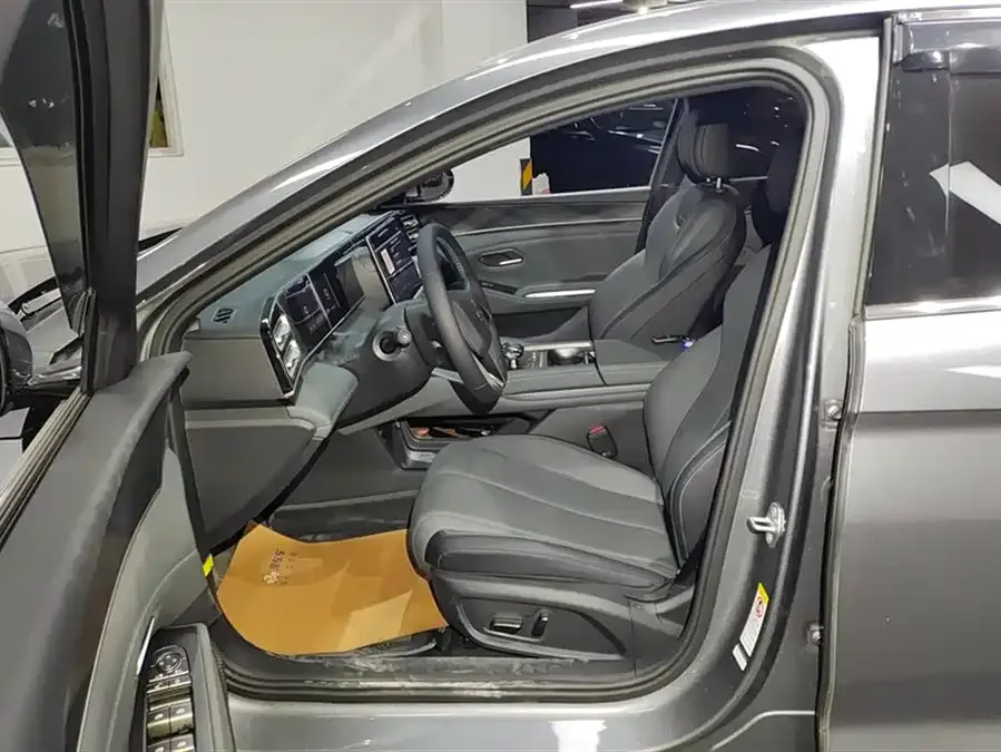 BYD Qin L Qin L 2024 DM-i 80KM Beyond Edition 2025 — миниатюра 3
