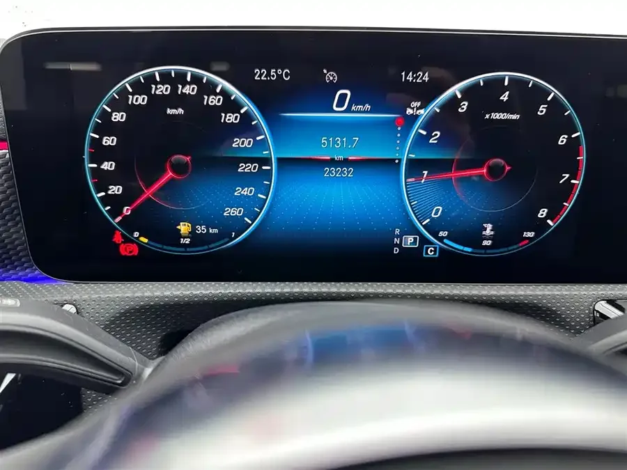 Mercedes-Benz Class A Mercedes-Benz A-Class 2022 Model Three A 200 L Sports Sedan Fashion Model 2023 — миниатюра 5