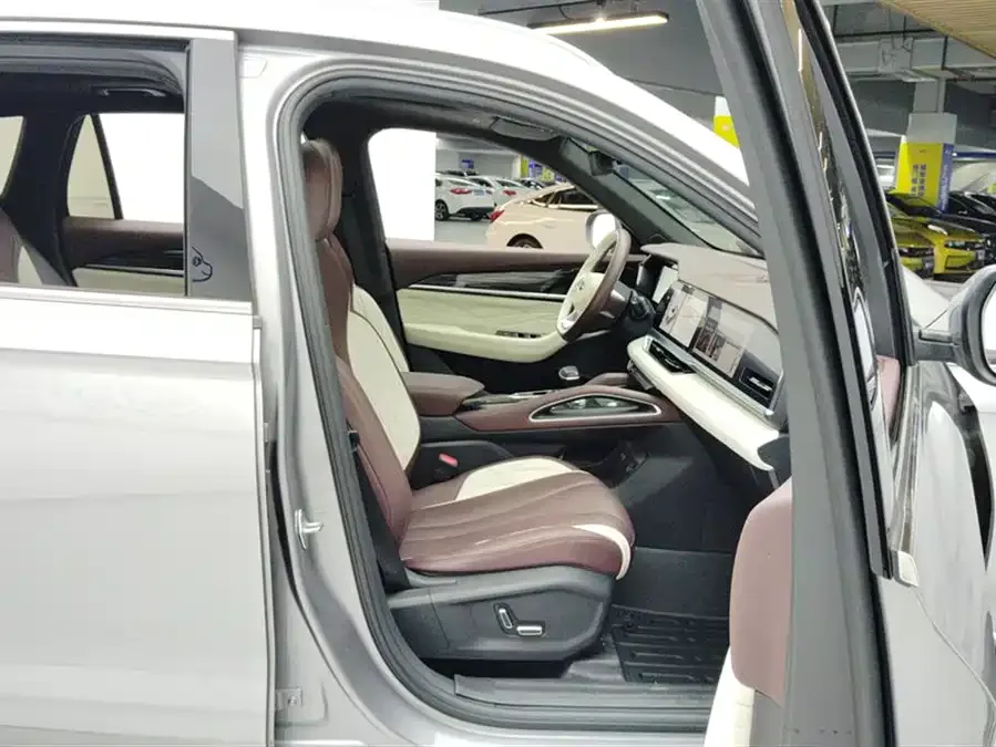 Geely Monjaro Xingyue L 2021 2.0TD High Power Automatic 4WD Premium Edition 2022 — миниатюра 4