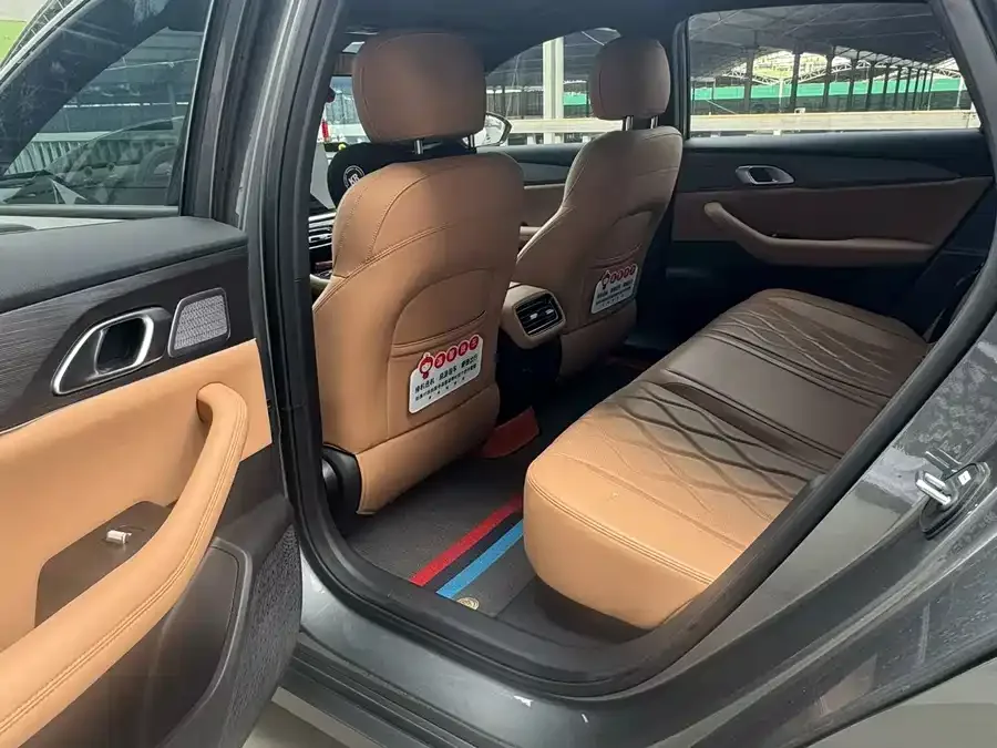 Geely Galaxy A7 Galaxy A7 2025 EM-i 70km Luxury Edition 2025 — миниатюра 3