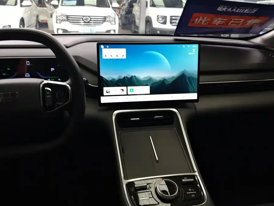 Geely Galaxy L6 Galaxy L6 2025 EM-i 60km Launch Edition 2025 — миниатюра 4