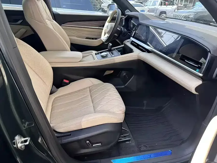 Geely Monjaro Xingyue L 2025 Dongfangyao 2.0TD Automatic 4WD Moon-Watching Edition 2024 — миниатюра 5