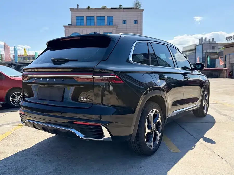 Geely Monjaro Xingyue L 2024 2.0TD DCT EVO two-wheel drive premium model 2023 — миниатюра 2