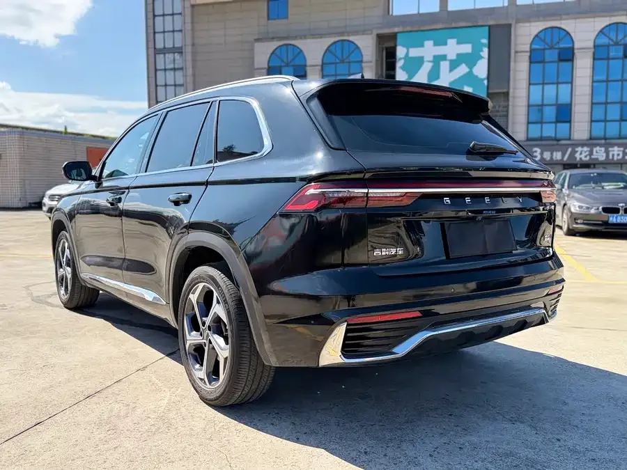 Geely Monjaro Xingyue L 2024 2.0TD DCT EVO two-wheel drive premium model 2023 — миниатюра 4