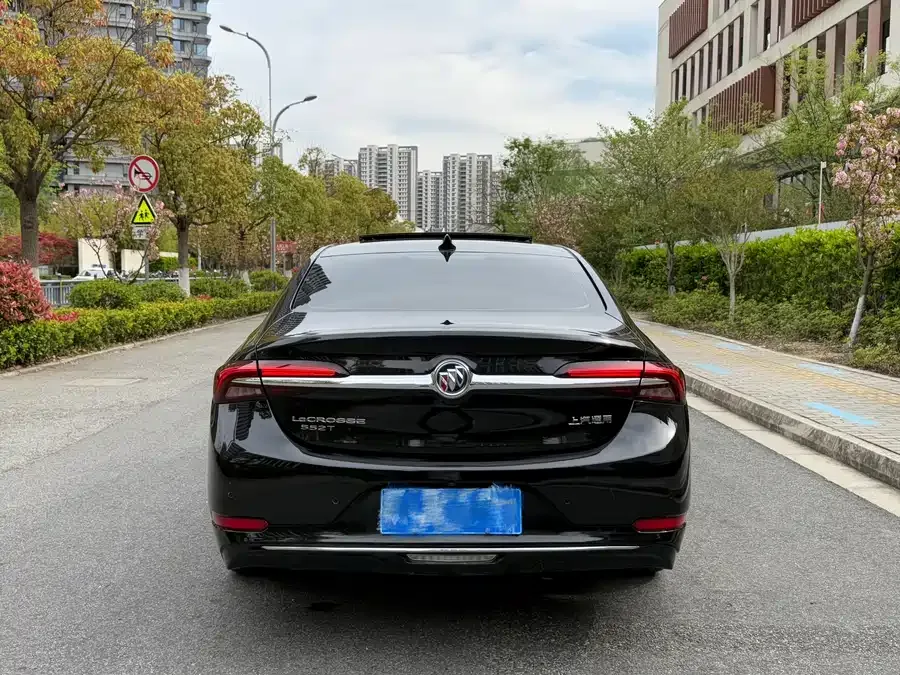 Buick LaCrosse LaCrosse 2022 552T Luxury 2023 — миниатюра 2