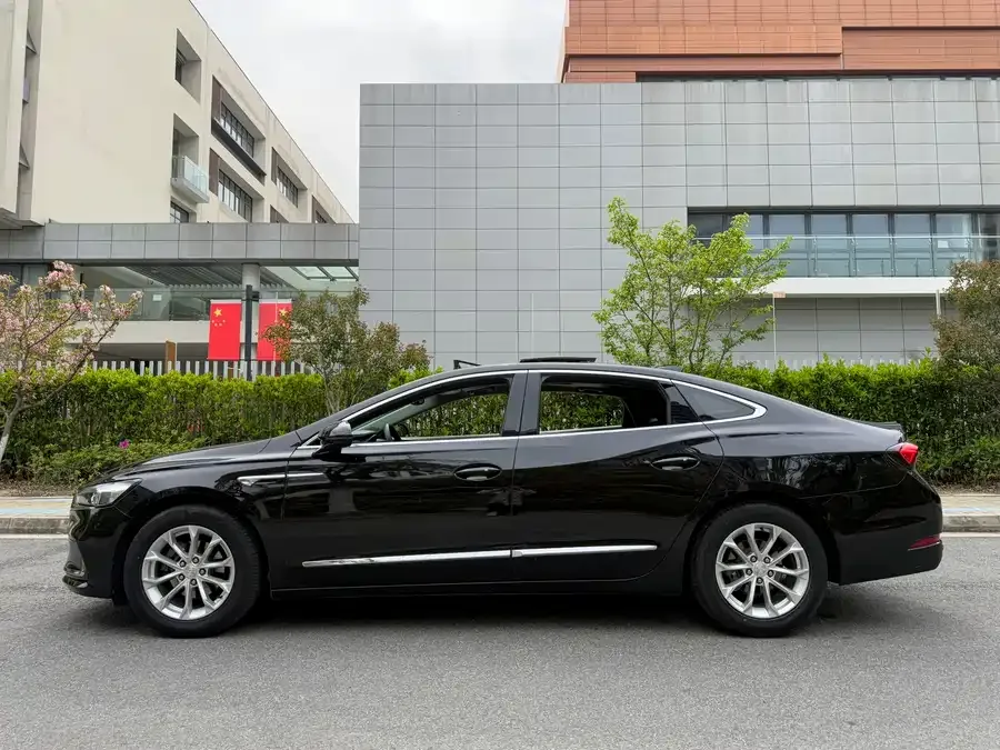 Buick LaCrosse LaCrosse 2022 552T Luxury 2023 — миниатюра 4