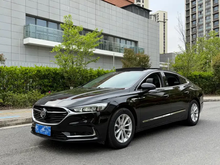 Buick LaCrosse LaCrosse 2022 552T Luxury 2023 — фото 1, купить с доставкой в Москву