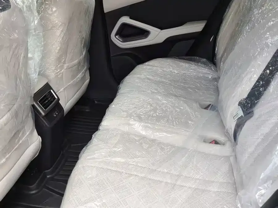 BYD Yuan UP Yuan UP 2025 Intelligent Driving Edition 401KM Leading Edition 2025 — миниатюра 2