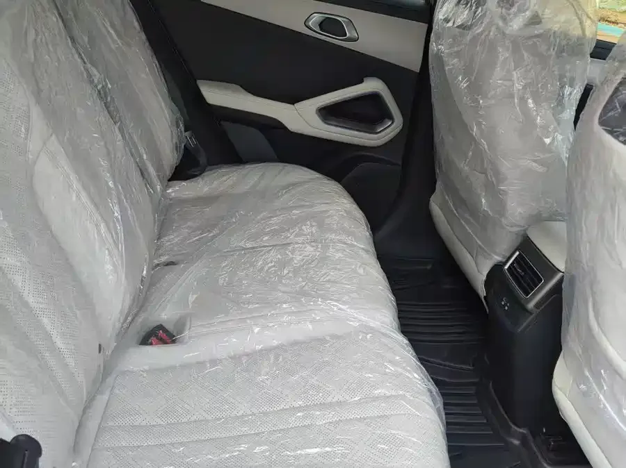 BYD Yuan UP Yuan UP 2025 Intelligent Driving Edition 401KM Leading Edition 2025 — миниатюра 3