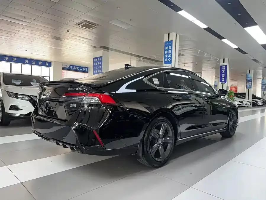 Honda Inspire 2023 Insignia 260TURBO Elegant Edition 2024 — миниатюра 3