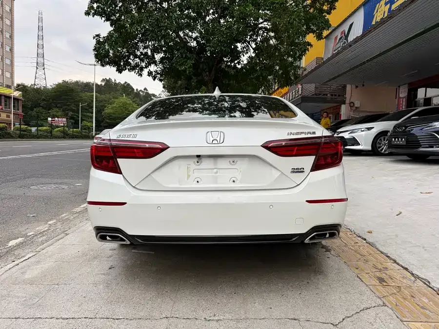 Honda Inspire 2022 Insignia 260TURBO Fine Edition 2023 — миниатюра 2