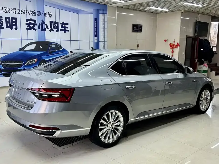 Skoda SuperB Super 2023 TSI280 DSG Exclusive Edition 2023 — миниатюра 3