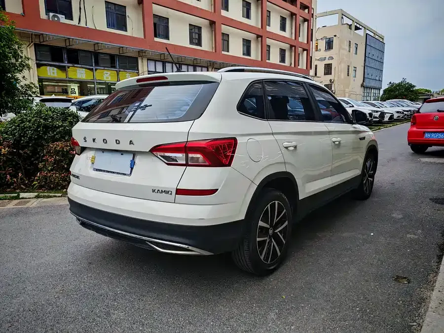 Skoda Kamiq Komic 2022 1.5L automatic comfort version 2022 — миниатюра 3