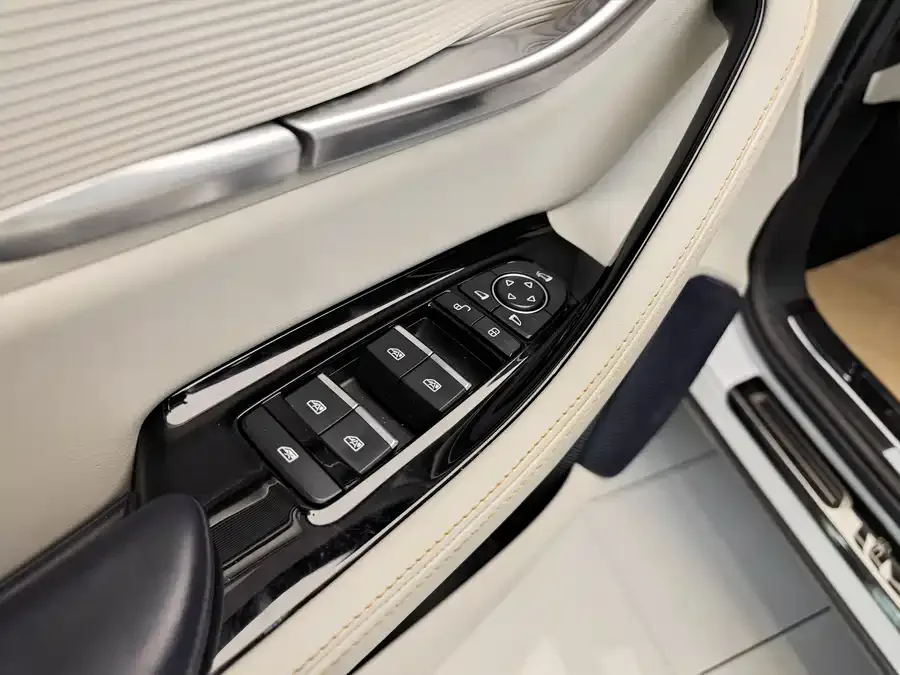 BYD Song PLUS New Energy Song PLUS New Energy 2021 DM-i 51KM Premium Edition 2022 — миниатюра 3