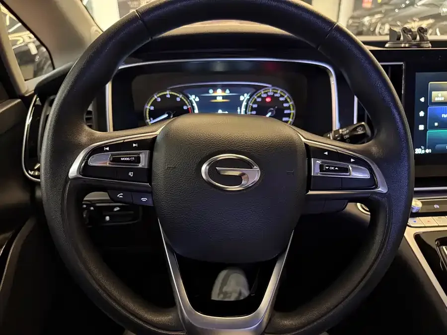 GAC Trumpchi M8 Trumpchi M8 2021 Lingxiu Series 390T Premium Edition 2022 — миниатюра 5