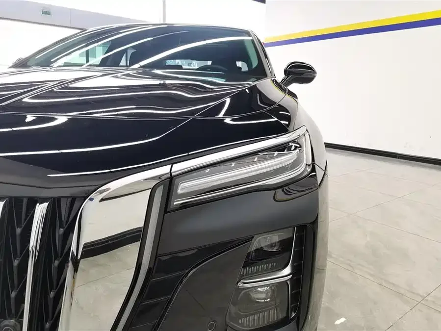 Hongqi H5 Hongqi H5 2023 1.5T DCT Zhilian Qiyun Edition 2022 — миниатюра 2