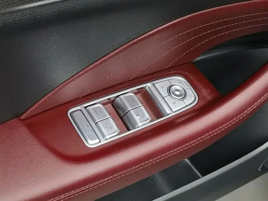 Hongqi H5 Hongqi H5 2024 1.5T DCT Zhilian Qiyun Edition 2024 — миниатюра 3