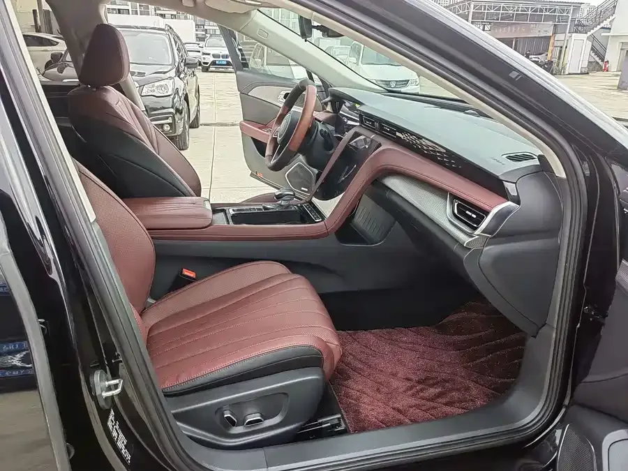 Hongqi H5 Hongqi H5 2023 1.5T DCT Zhilian Qiyun Edition 2023 — миниатюра 2