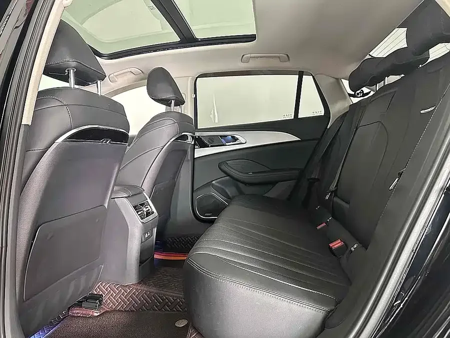 Hongqi H5 Hongqi H5 2023 1.5T DCT Zhilian Qiyue Edition 2022 — миниатюра 3