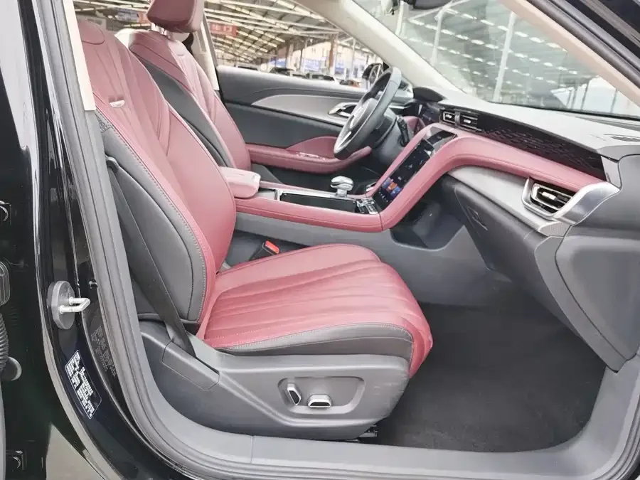 Hongqi H5 Hongqi H5 2023 1.5T DCT Zhilian Qiyun Edition 2023 — миниатюра 4