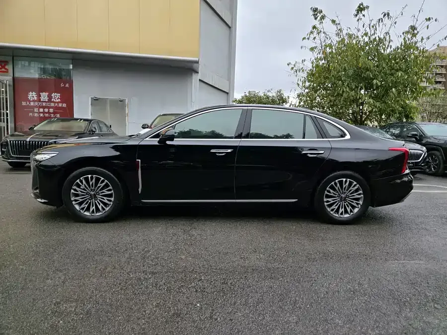 Hongqi H5 Hongqi H5 2023 1.5T DCT Zhilian Qiyun Edition 2024 — миниатюра 4