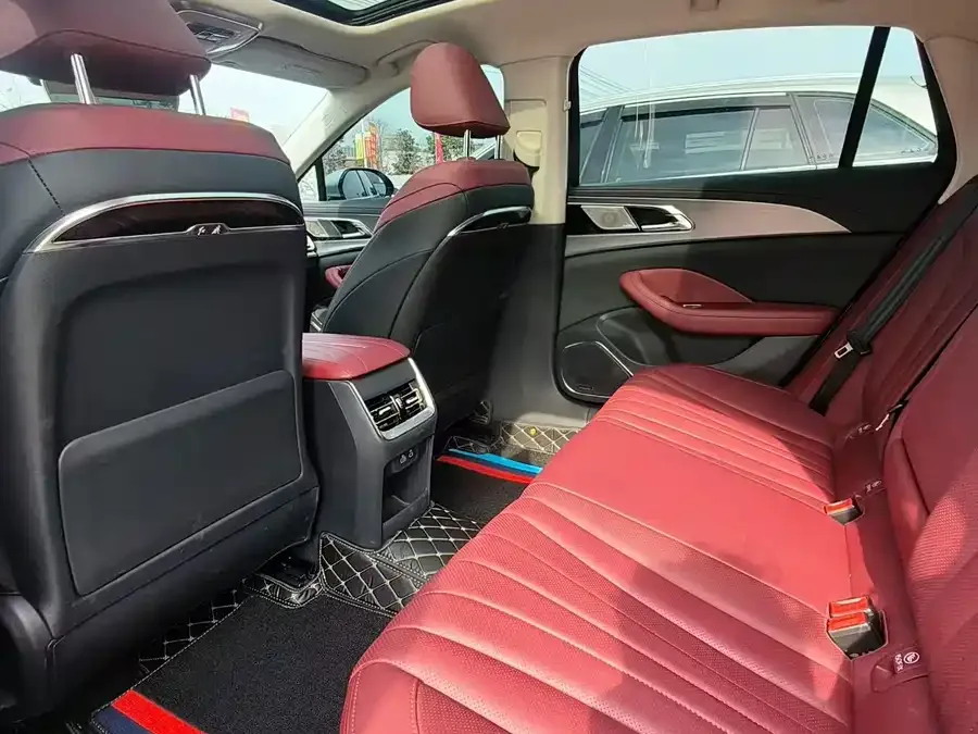 Hongqi H5 Hongqi H5 2024 2.0T Automatic Intelligent Connection Flagship Chang Edition 2024 — миниатюра 2