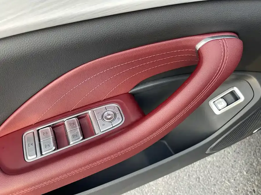 Hongqi H5 Hongqi H5 2025 2.0T Automatic Shadow Edition 2025 — миниатюра 4