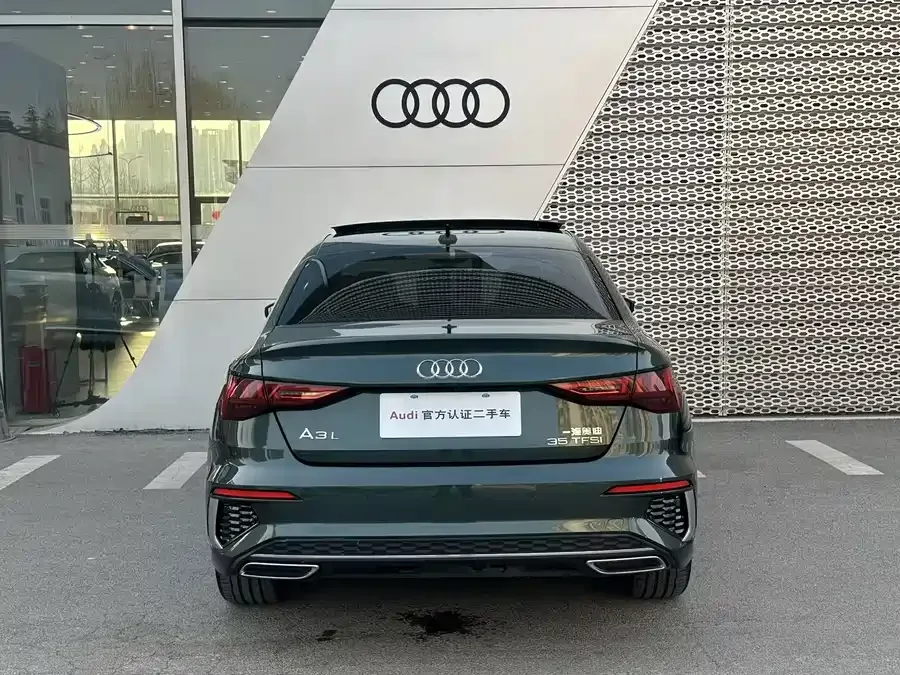 Audi A3 2024 A3L Limousine 35 TFSI Fashion Sports 2024 — миниатюра 2