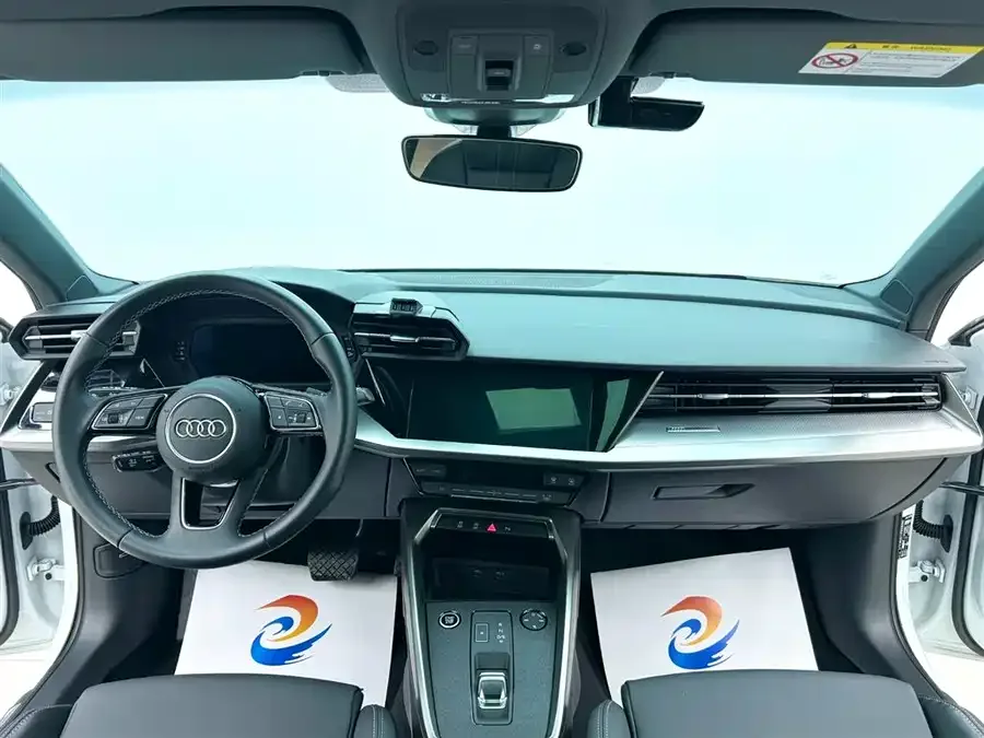 Audi A3 2023 facelift Sportback 35 TFSI stylish and sporty 2023 — миниатюра 4