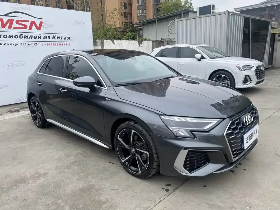 Audi A3 2022 Sportback 35 TFSI stylish and sporty 2022 — миниатюра 3