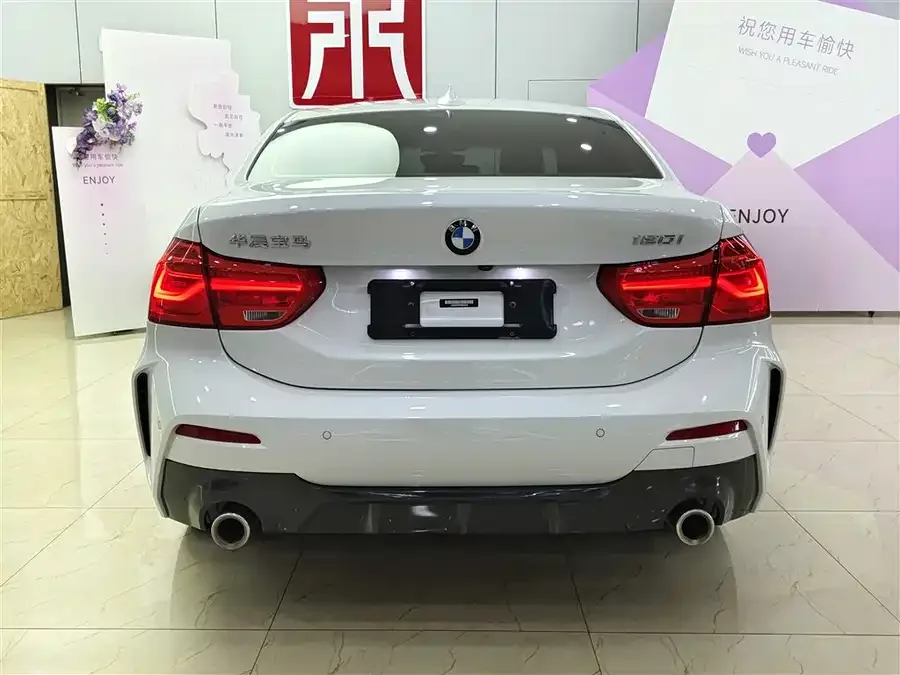 BMW 1 series BMW 1 Series 2023 120i M Sport 2023 — миниатюра 2