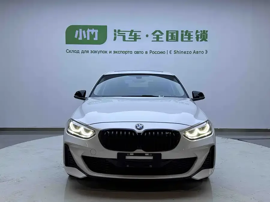 BMW 1 series BMW 1 Series 2021 facelift 120i M Sport Night Edition 2022 — миниатюра 3