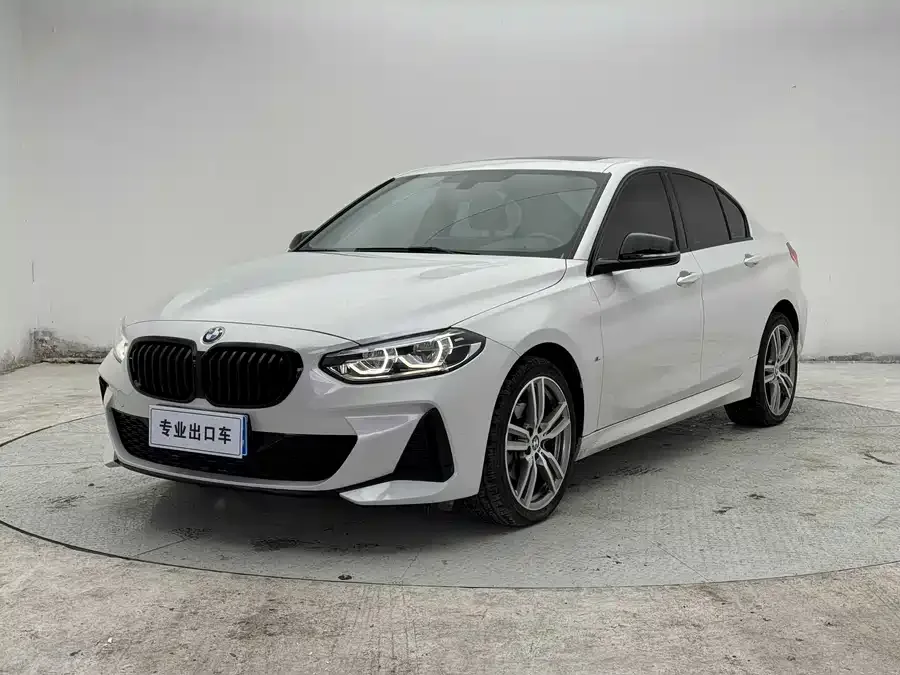 BMW 1 series BMW 1 Series 2023 120i M Sport Night Edition 2023 — фото 1, купить с доставкой в Москву